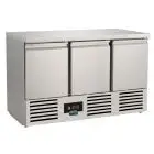 REFRIGERATED SALADETTE AND COUNTER - AISI 304 STAINLESS STEEL - Mod SF 903 TOP - STATIC-COOLED WITH FAN - GASTRONORM 1/1 (cm 53 x 32,5) - N 3 REFRIGERATED DOORS - TEMPERATURE +2°/+8°C - Dim cm L 136,8 x D 70 x h 87