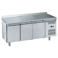 REFRIGERATED COUNTER WITH UPSTAND - STAINLESS STEEL AISI 201 - FOR SNACK BARS - VENTILATED COOLING - Mod. G-SNACK3200TN-FC - N. 3 SOLID DOORS - GROSS CAPACITY Lt 239 - TEMPERATURE RANGE -2°/+8°C - Dimensions cm L 179,5 x D60 x h95 - CE APPROVED