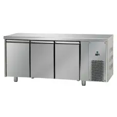 REFRIGERATED COUNTER - STAINLESS STEEL AISI 304 LT - VENTILATED COOLING - Mod.UG03MBT - GASTRONORM 1/1 - N. 3 DOORS - TEMPERATURE -18°/-22°C - Dimensions Cm L 187 x D 71,5 x H 85/92 - EC standards