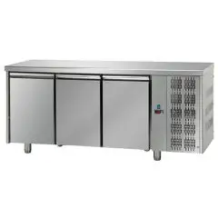 REFRIGERATED COUNTER - STAINLESS STEEL AISI 304 - VENTILATED COOLING - Mod. UG03MGN - GASTRONORM 1/1 - N. 3 DOORS - TEMPERATURE 0°/+10°C - Dimensions cm. L 187 x D 70 x H 85/92 - EC standards