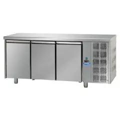 REFRIGERATED COUNTER - STAINLESS STEEL AISI 304 - FOR BAKERIES - TRAYS cm 60x40 - VENTILATED COOLING - Mod. UQ03M - N. 3 DOORS - TEMPERATURE 0°/+10°C - Dimensions cm. L 215 x D 80 x H 85/92 - EC standards