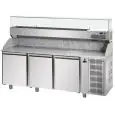 REFRIGERATED PIZZA COUNTER - STAINLESS STEEL AISI 304 - FOR PIZZA PANS cm 60x40 - COUNTERTOP DISPLAY FOR GN 1/4 PANS cm 26,5X16,2 - VENTILATED COOLING - Mod. QA03M80VR - N. 3 DOORS - TEMPERATURE 0°/+10°C - Dimensions cm. L 216 x D 80 x H 149/156 - EC stan