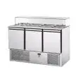 REFRIGERATED SALADETTE - Mod. SLV03VD - VENTILATED COOLING - GASTRONORM 1/1 (cm 53x32,5) - N. 3 REFRIGERATED DOORS - FLAT GLASS - TEMPERATURE +4°/+6°C - Dimensions cm L 138 x D 70 x H 105,8 - EC standards