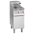 GAS FRYER - MELTING LINE - MOD. FG7207MT - "MELTING" TECHNOLOGY: PROGRAMMED AND GRADUAL INTERMITTENT ELECTRONIC TEMPERATURE CONTROL - N. 2 LT TANKS. 8 + 8 OF OIL - N. 1 NEUTRAL COMPARTMENT WITH DOOR - DIMENSIONS CM L 40 X P 70 X h 90 - Weight Kg 73