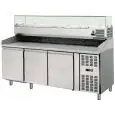 REFRIGERATED PIZZA COUNTER - STAINLESS STEEL - WITH PREP UNIT DISPLAY GN 1/4 - FOR PIZZA DOUGH CONTAINERS cm 60 x 40 x 7 H - VENTILATED COOLING - Mod. AK3602TN33 - N. 3 REFRIGERATED DOORS - TEMPERATURE -2°/+8°C - Dimensions cm. L 202 x D 80 x h 148,5 - CE