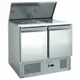 Refrigerated saladette - Stainless steel AISI 201 - Mod G-S902-FC - Gastronorm 1/1 (cm 53 x 32,5) - Static cooling - Double solid door - Temperature range +2°/+8°C - Dimensions cm L 104,5 x D 70 x 85 H